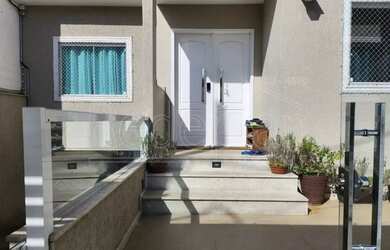 Imagem 2: Casa no Jardim Belvedere com 3 quartos sendo uma suíte