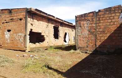 Imagem: O terreno possui 250m² de Área e está localizado em São