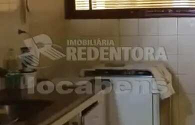 Imagem: A casa possui 5 Dormitórios, 3 Banheiros, 3 Vagas na garagem