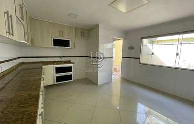 Imagem 11: Linda Casa Casa com 2 dormitórios