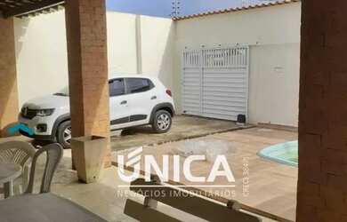 Imagem: A casa para alugar possui 3 Dormitórios, 1 Banheiro e 180m²