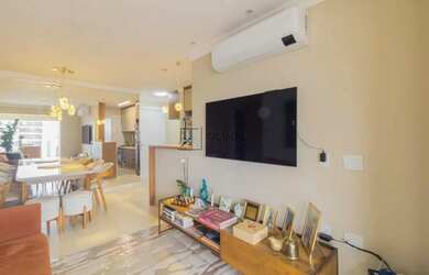 Imagem: O apartamento possui 1 Dormitório, 2 Banheiros, 1 Vaga na garagem