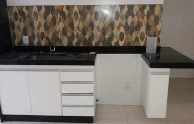 Imagem: A kitnet possui 1 Dormitório, 1 Banheiro, 1 Vaga na garagem