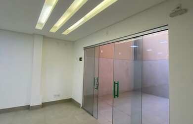 Imagem: O depósito possui 220m² de Área e está localizado em Centro