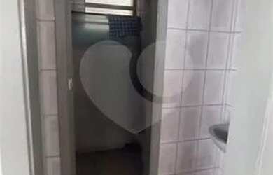 Imagem 7: Prédio comercial em Santana