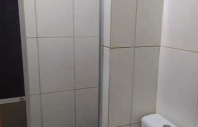 Imagem: O apartamento possui 2 Dormitórios e 1 Banheiro e está localizado