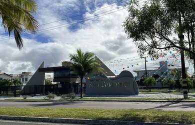 Imagem: A casa possui 4 Dormitórios, 4 Banheiros, 4 Vagas na garagem