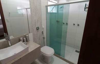 Imagem 6: CASA ALTO UMUARAMA. Churrasqueira, 250m² de Área, 3 Vagas na garageme3...