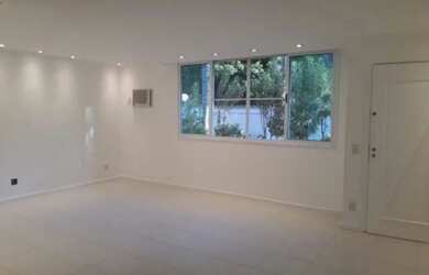 Imagem: A casa em condomínio possui 5 Dormitórios, 5 Banheiros, 3