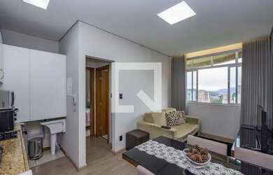 Imagem: O apartamento possui 1 Dormitório, 1 Banheiro, 1 Vaga na garagem