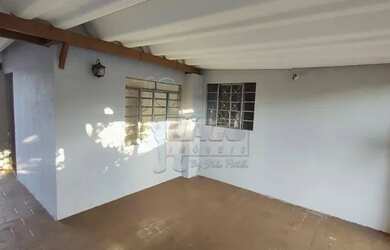 Imagem: A casa possui 4 Dormitórios, 3 Banheiros, 2 Vagas na garagem