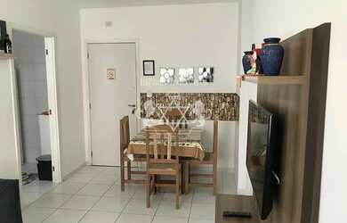 Imagem: O apartamento possui 2 Dormitórios, 1 Banheiro, 1 Vaga na garagem