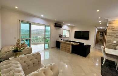 Imagem: O apartamento possui 3 Dormitórios, 2 Banheiros, 2 Vagas na