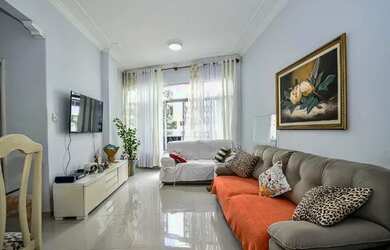 Imagem: O apartamento possui 2 Dormitórios, 2 Banheiros, 80m² de Área