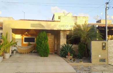 Imagem: A casa em condomínio possui 3 Dormitórios, 2 Banheiros, 2