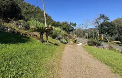 Imagem 3: Sítio com 2 Hectares e Potencial de Investimento a 20 minutos de Bento...