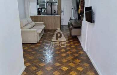 Imagem: O apartamento possui 2 Dormitórios, 2 Banheiros, 72m² de Área