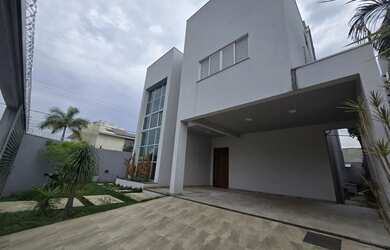 Imagem 1: Casa Sobrado. Piscina, Churrasqueira, Ar-condicionadoeGuarda roupa