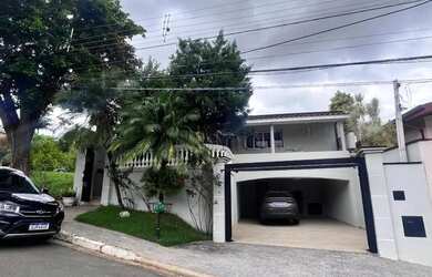 Imagem: A casa em condomínio possui 3 Dormitórios, 3 Banheiros, 2