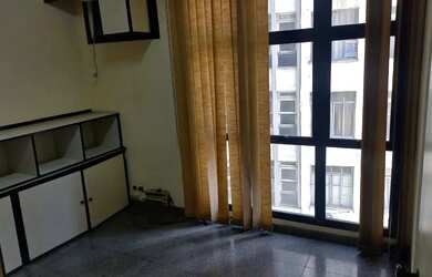 Imagem: O depósito possui 40m² de Área e está localizado em Centro