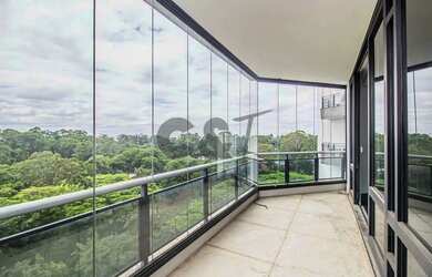 Imagem: O apartamento possui 5 Dormitórios, 5 Banheiros, 4 Vagas na