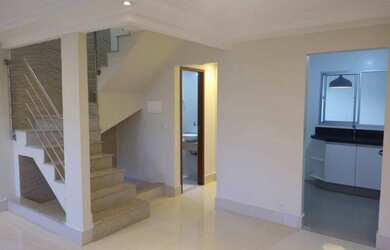 Imagem: A casa possui 2 Dormitórios, 2 Banheiros, 130m² de Área