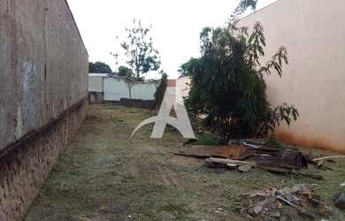 Imagem: O terreno possui 440m² de Área e está localizado em Chácaras