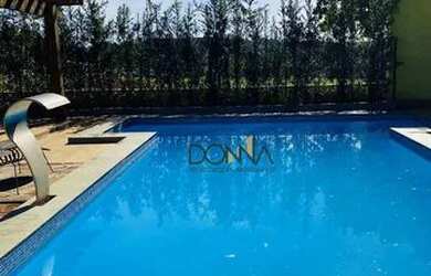 Imagem: A casa em condomínio possui 3 Dormitórios, 1 Banheiro, 400m²