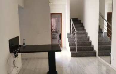 Imagem: A casa em condomínio possui 2 Dormitórios, 3 Banheiros, 2