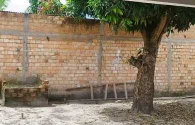 Imagem 3: Aluga se casa no SHC. Varanda, 1m² de Área, 2 Vagas na garageme2 Dormitórios