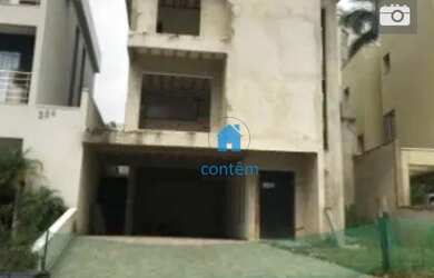 Imagem: O apartamento possui 4 Dormitórios, 5 Banheiros, 5 Vagas na