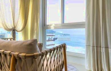 Imagem: O apartamento possui 3 Dormitórios, 3 Banheiros, 2 Vagas na