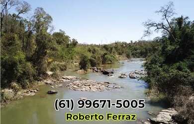 Imagem: O terreno possui 49.000m² de Área e está localizado em Vila