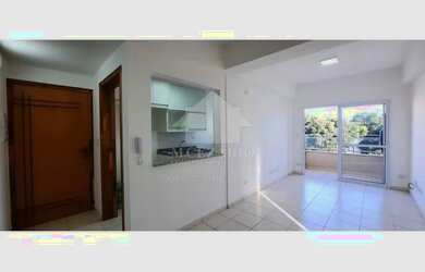 Imagem: O apartamento possui 2 Dormitórios, 1 Banheiro, 1 Vaga na garagem