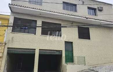 Imagem: O depósito possui 2 Vagas na garagem, 500m² de Área e está