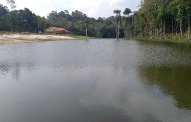 Imagem: A chácara possui 1.073m² de Área e está localizado em Centro