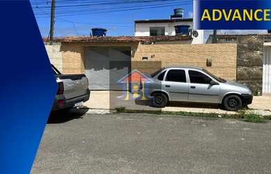 Imagem: A casa possui 4 Dormitórios, 3 Banheiros, 1 Vaga na garagem