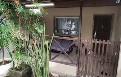 Imagem: A casa possui 2 Dormitórios, 2 Banheiros, 1 Vaga na garagem