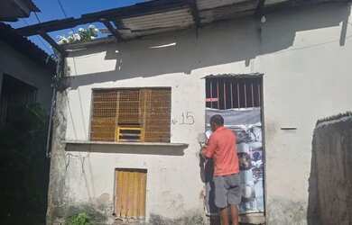 Imagem: A casa possui 4 Dormitórios, 2 Banheiros e está localizado