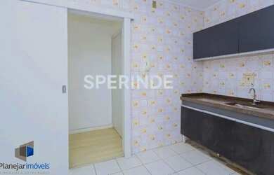 Imagem 7: Ótimo apartamento de 02 dormitórios, área de serviço com banheiro...