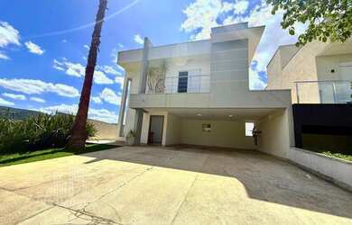 Imagem: A casa em condomínio possui 3 Dormitórios, 5 Banheiros, 5