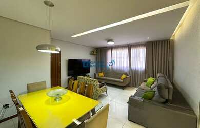 Imagem: O apartamento possui 4 Dormitórios, 3 Banheiros, 2 Vagas na