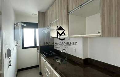 Imagem: O apartamento possui 1 Dormitório, 1 Banheiro, 1 Vaga na garagem