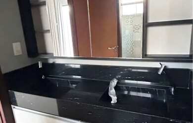 Imagem 3: Casa em Condomínio. Piscina, Churrasqueira, Guarda roupae146m² de Área