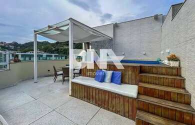 Imagem: O apartamento na cobertura possui 4 Dormitórios, 5 Banheiros