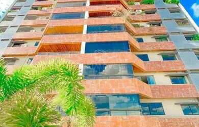 Imagem: O apartamento possui 3 Dormitórios, 4 Banheiros, 2 Vagas na