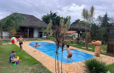 Imagem: A fazenda possui 150m² de Área e está localizado em Centro