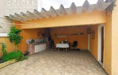 Imagem: A casa possui 2 Dormitórios, 2 Banheiros, 1 Vaga na garagem