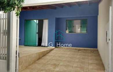 Imagem: A casa possui 2 Dormitórios, 1 Banheiro, 1 Vaga na garagem