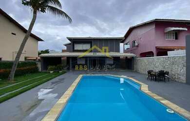 Imagem: A casa em condomínio possui 4 Dormitórios, 4 Banheiros, 3